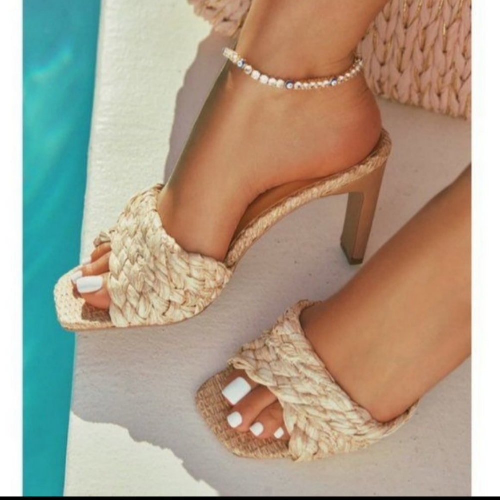 Pre-order now..Elegant vegan open toe mule heels ☀️😋